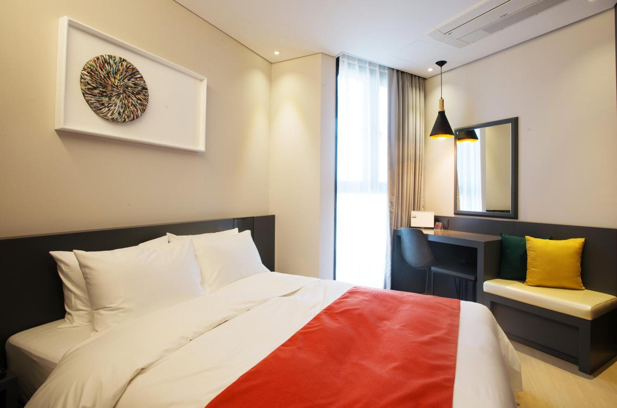 Gloucester Hotel Cheongju-si Exterior foto