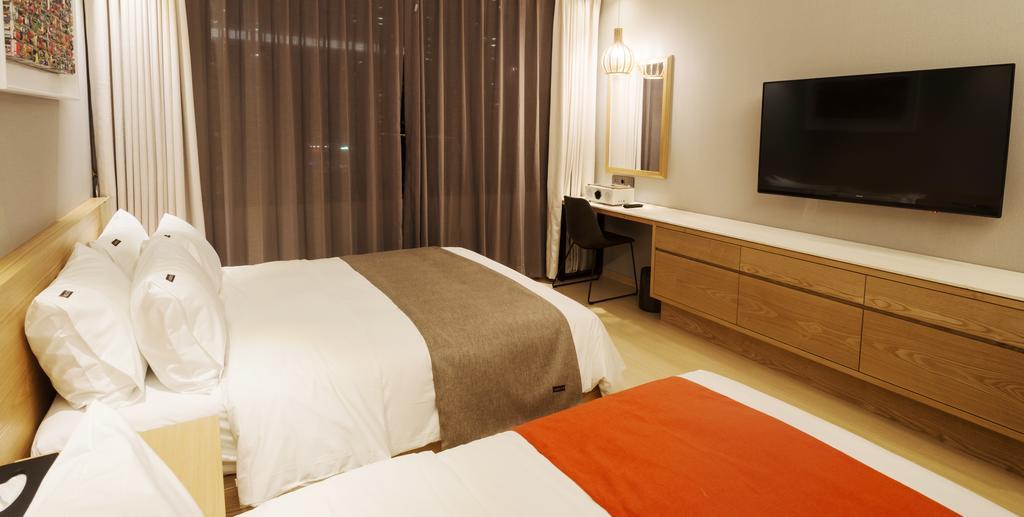 Gloucester Hotel Cheongju-si Exterior foto