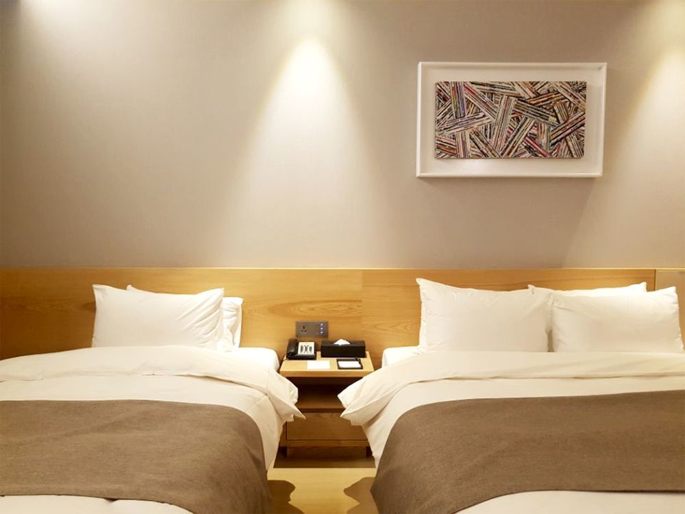 Gloucester Hotel Cheongju-si Exterior foto